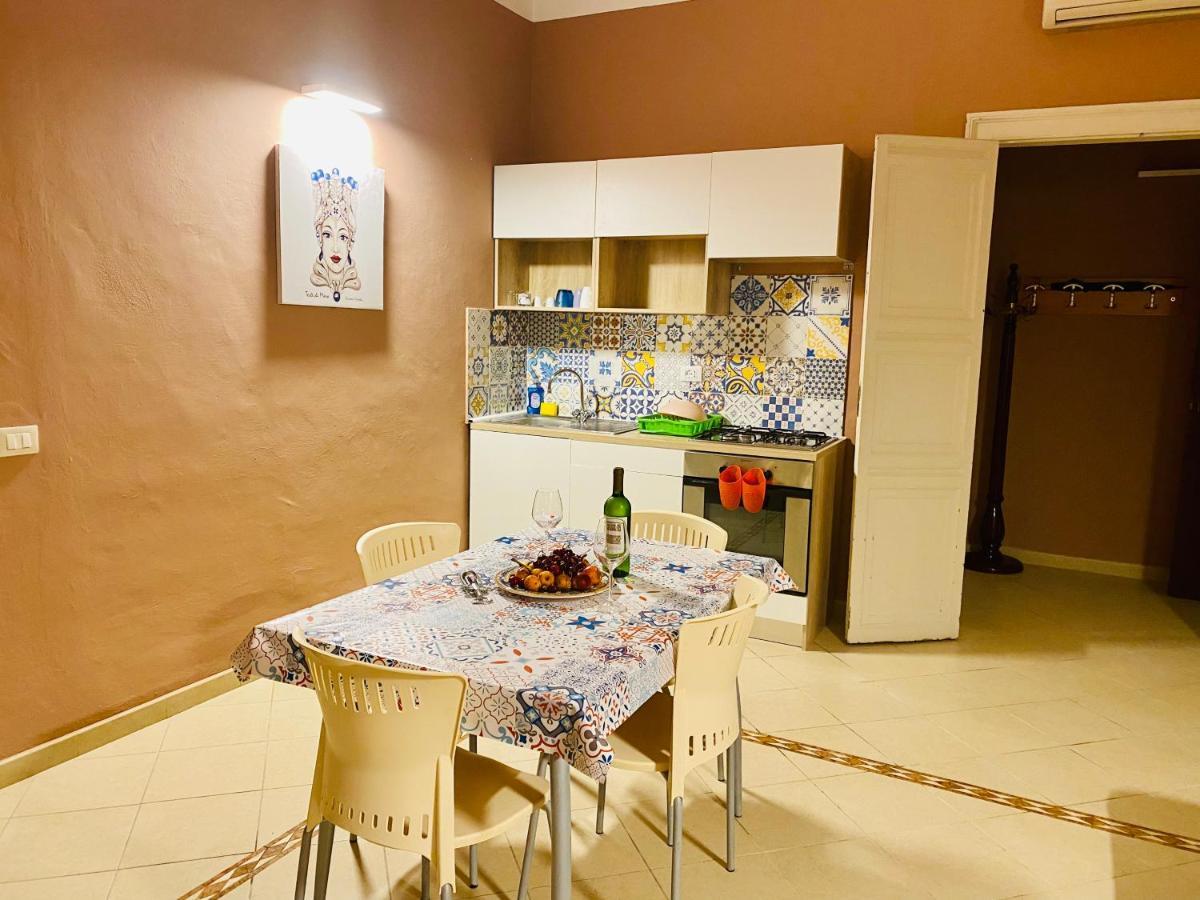 Angelo Apartments & Rooms Trapani Exterior foto
